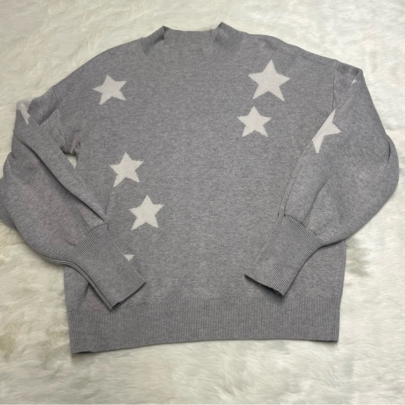 Ann Taylor gray and white star sweater - Picture 1 of 3